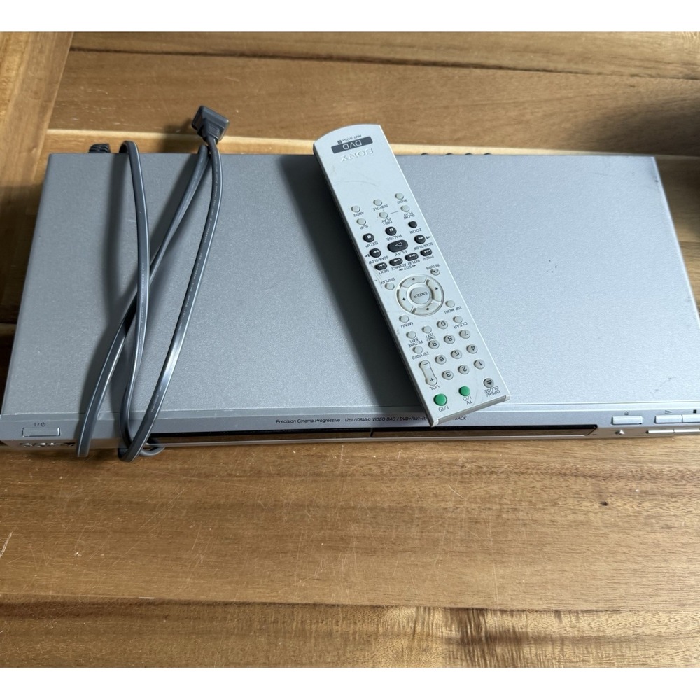 Sony DVP-NS55P CD/DVD Player Silver, Precision Cinema Progressive Scan, remote‎
